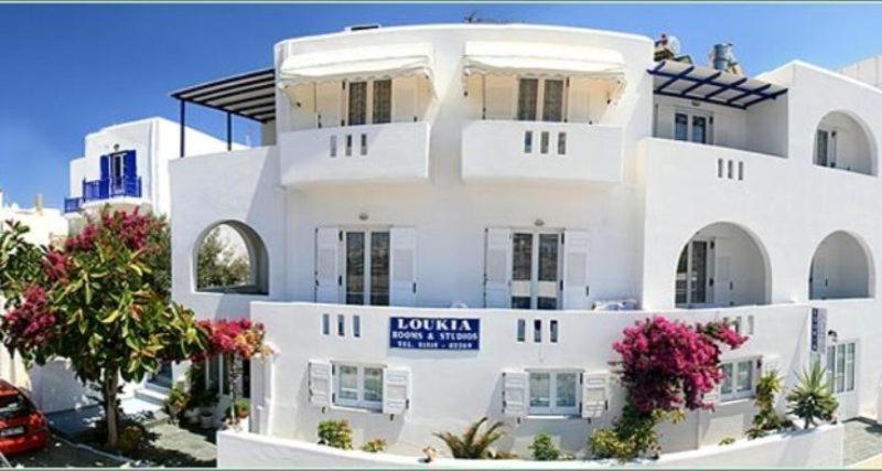 Loukia Apartments & Studios Науса Экстерьер фото